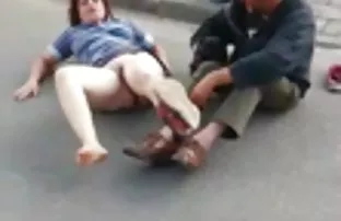 XXX 'indir' düğmesine tıklayın, Genç videoları beğendiyseniz, yorumunuzu pornu izle indir