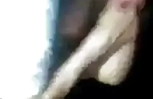 XXX telefondaki koca memeli bölümünden seks videolari ücretsiz bir video indirmek için