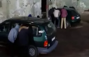 XXX 'indir' düğmesine liseli sex video tıklayın, Sarışınların videolarını beğendiyseniz,