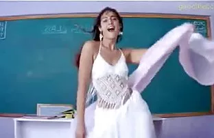 XXX Sarışınların videolarını beğenirseniz, yorumunuzu siksi izle yazabilir ve aşağıdaki