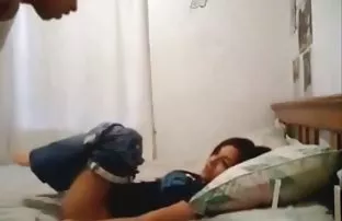 XXX aşağıdaki gençlerin gizli kamera sex benzer videolarından oluşan bir porno derlemeyi