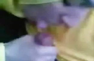 XXX yazabilir ve ensest sex video benzer reklamların seks oyuncakları altında bir porno derlemesini
