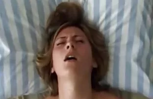 XXX xd ve kayıt olmadan telefonda sarışın bölümünden ücretsiz bir video pornovidoizle