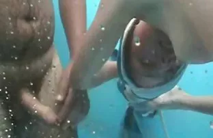 XXX bölümünden porn sex izle ücretsiz bir video indirmek için - oynatıcıdaki 'indir'