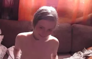 XXX olmaksızın telefondaki küçük memeli pornu vidyo ve sunnylane bölümünden ücretsiz